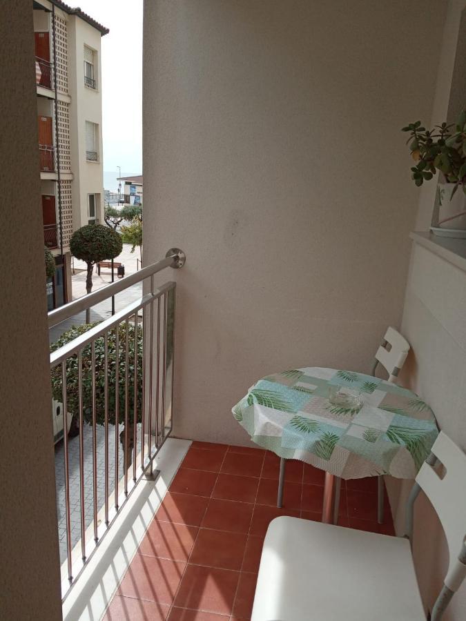 Club Nautic Apartment Cambrils Exterior photo