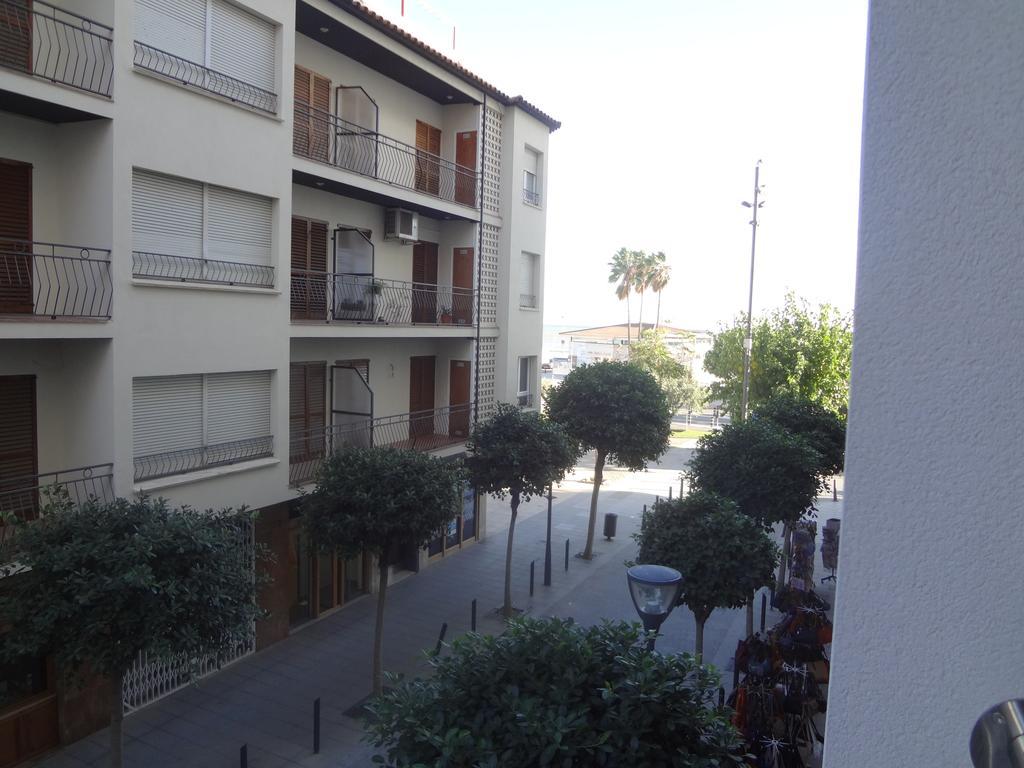 Club Nautic Apartment Cambrils Exterior photo